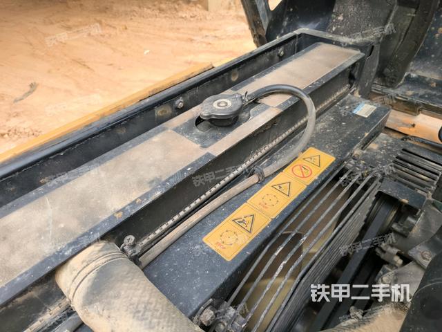 中央回轉(zhuǎn)接頭特寫（上車部件）