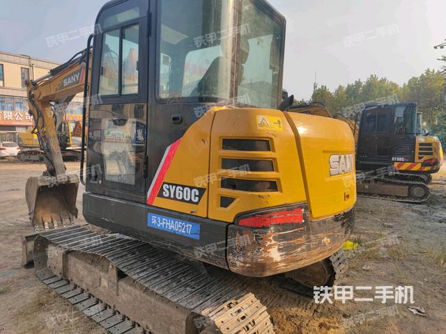 右后45(整機(jī)外觀) 右后45(整機(jī)外觀)