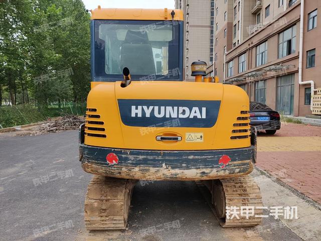 现代R 60VS挖掘机的设备实拍-第6张实拍照片