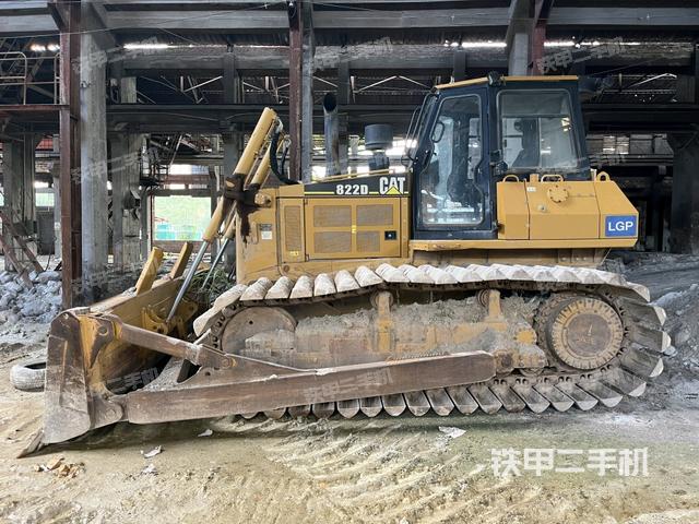 整机右侧(设备外观及核心部件) 整机右侧(设备外观及核心部件)