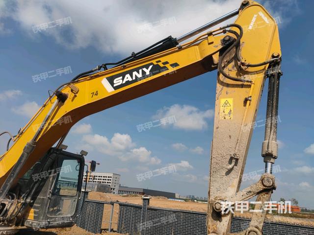 大臂整體?右側(cè)（工作和回轉(zhuǎn)裝置）