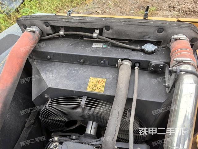 现代R215VS挖掘机的设备实拍-第32张实拍照片