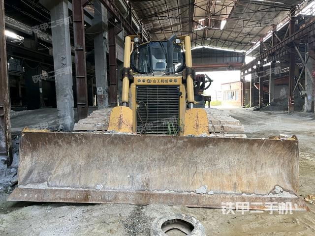 整机右后45°(设备外观及核心部件) 整机右后45°(设备外观及核心部件)