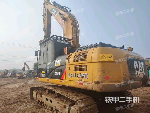 卡特彼勒329D2液压挖掘机的设备实拍-第2张实拍照片