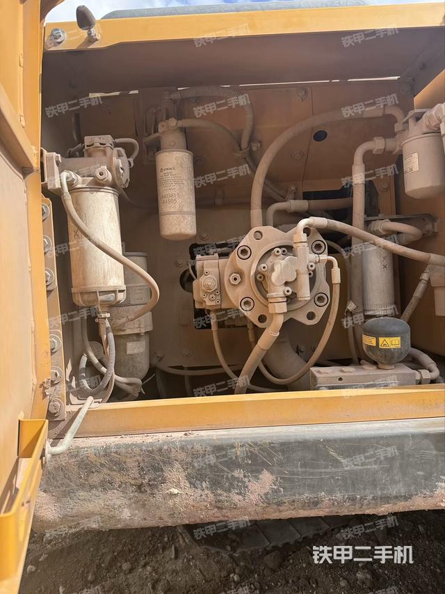 液壓泵斜45?左（大件艙室）