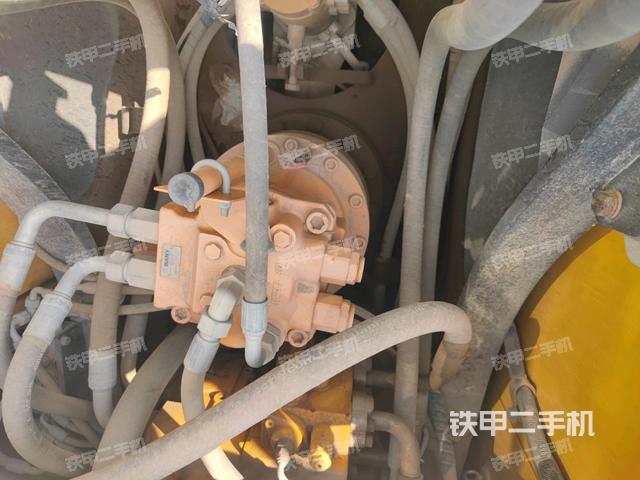 回轉(zhuǎn)馬達(dá)（上車部件）