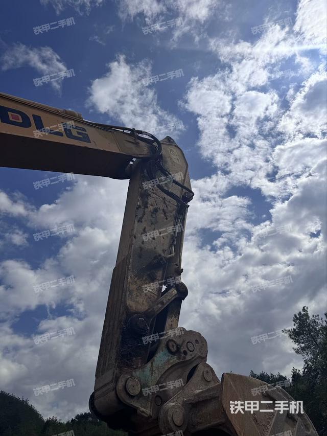 小臂整體左后（工作和回轉(zhuǎn)裝置）