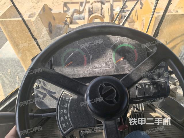 駕駛室操作臺（整機外觀及大件）