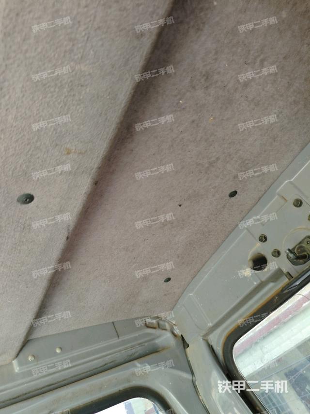 座椅左側(cè)控制臺/音響/含左手柄（駕駛室部分）