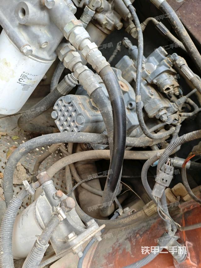 液壓泵室（大件艙室）