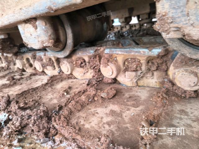 左導(dǎo)向輪（行走機(jī)構(gòu)）