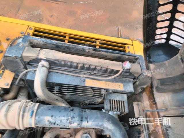 駕駛室頂部俯視（上車部件）