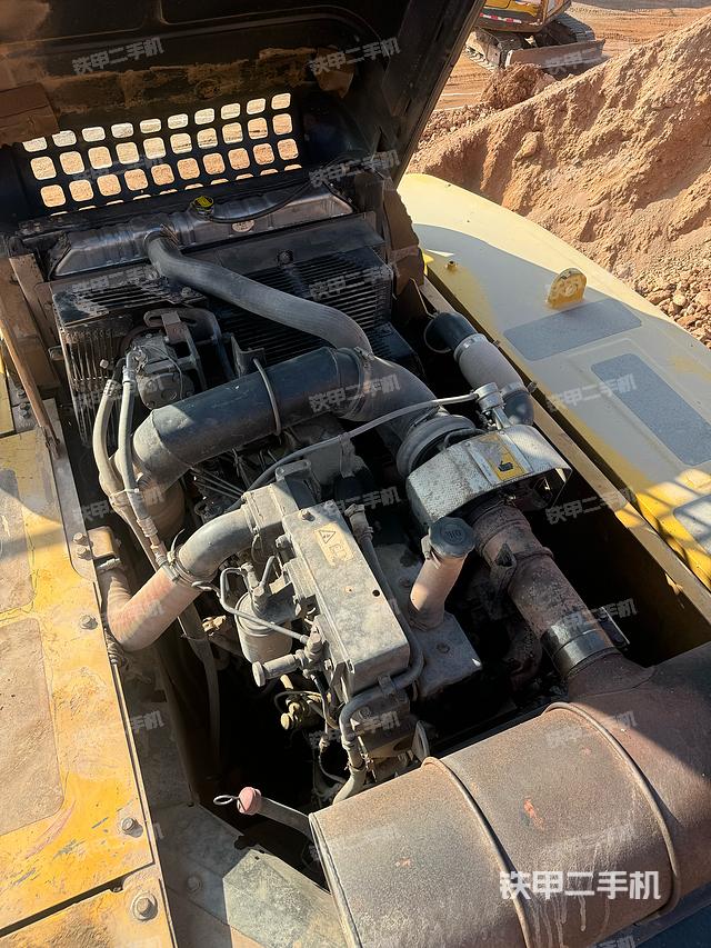 发动机整体俯视（整机外观）