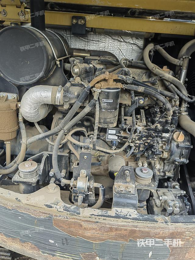 发动机整体俯视(整机外观) 发动机整体俯视(整机外观)