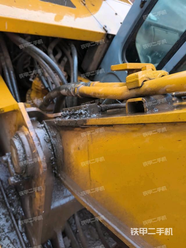 大臂根部?斜視（工作和回轉(zhuǎn)裝置）