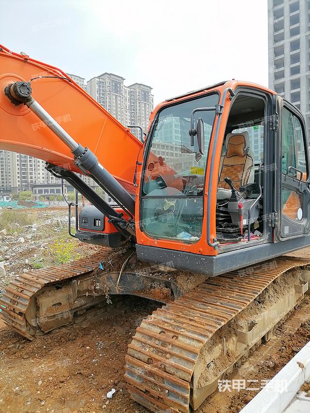 斗山DX215-9C挖掘机