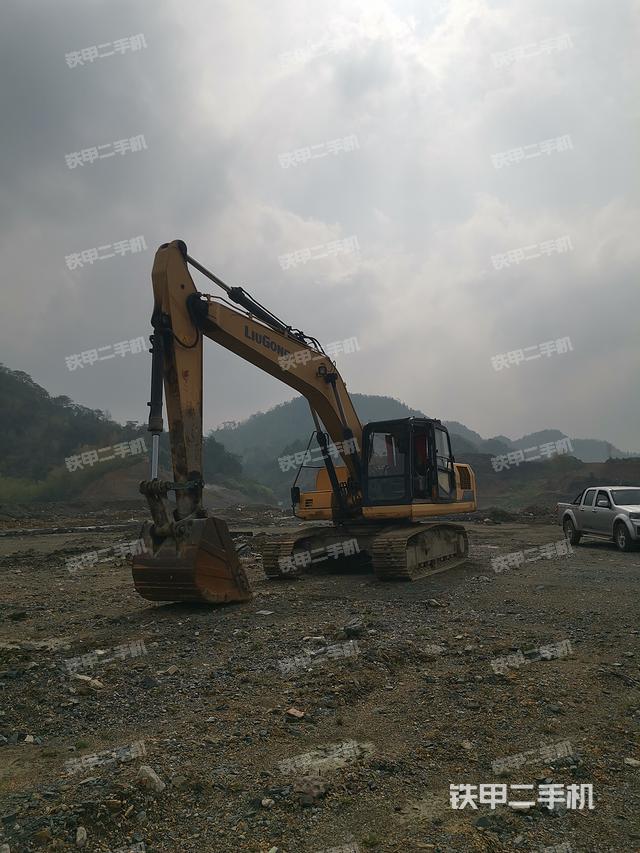 柳工CLG920E挖掘机