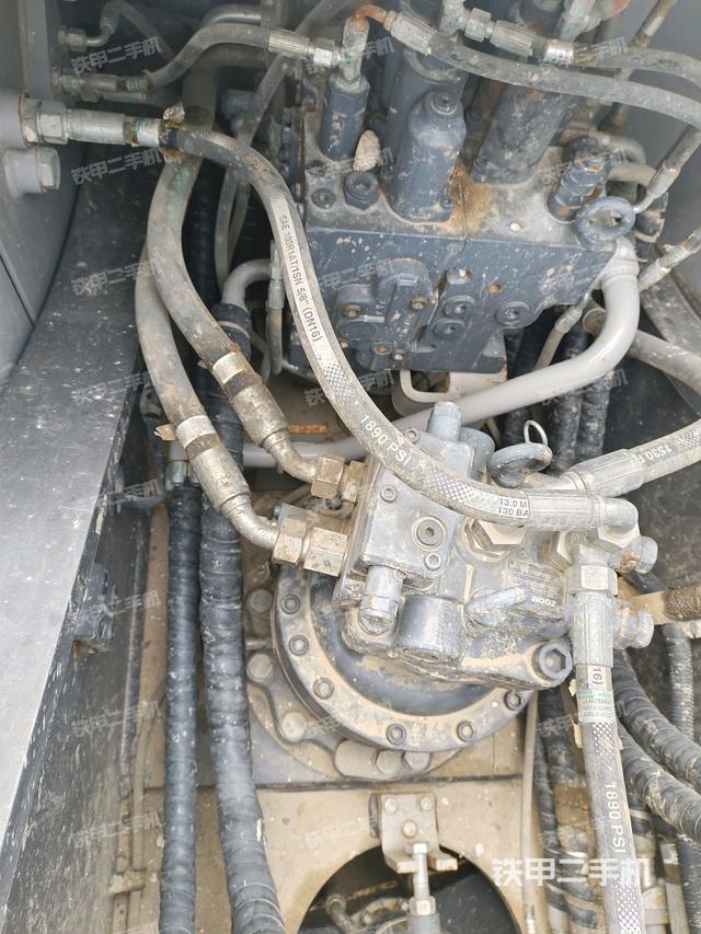 回轉(zhuǎn)馬達(dá)（上車(chē)部件）