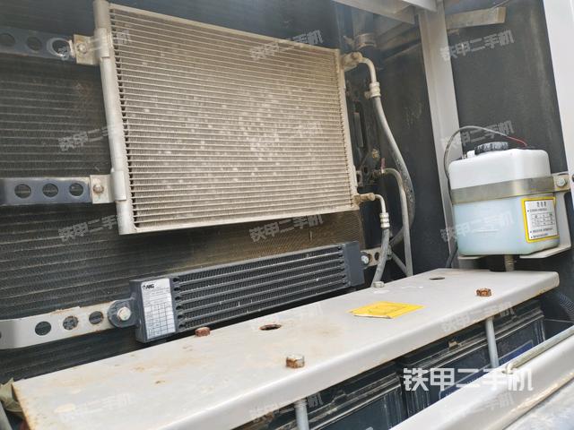 散熱器正面（大件艙室）