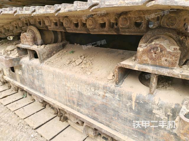 右側(cè)履帶整體（行走機(jī)構(gòu)）