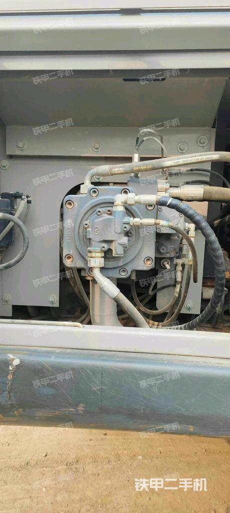 液壓泵室（大件艙室）