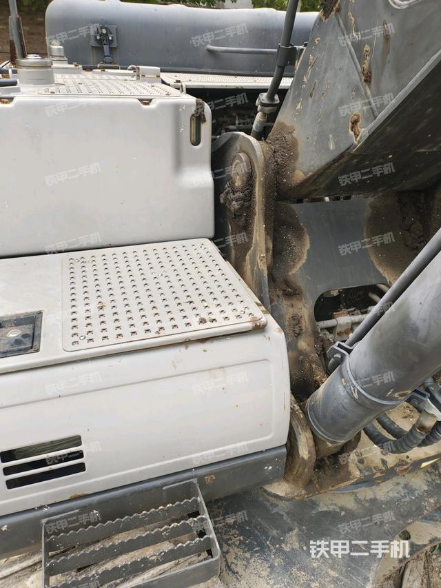 大臂根部?斜視（工作和回轉(zhuǎn)裝置）