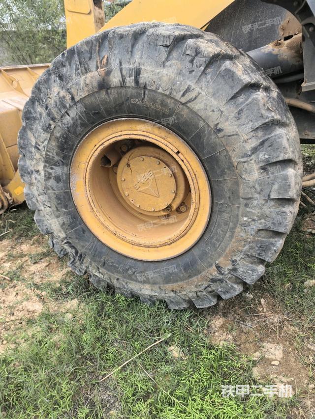 右后輪（行走機(jī)構(gòu)）