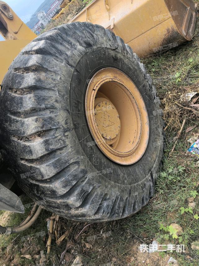 左前輪（行走機(jī)構(gòu)）