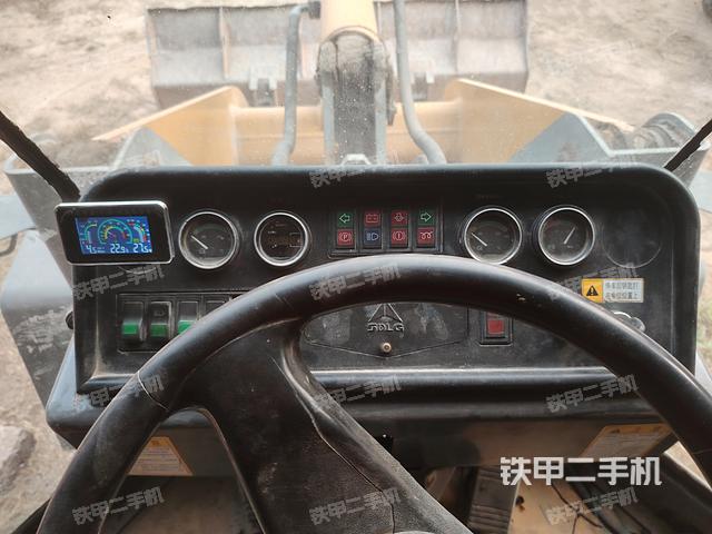 駕駛室工作臺（整機(jī)外觀及大件）