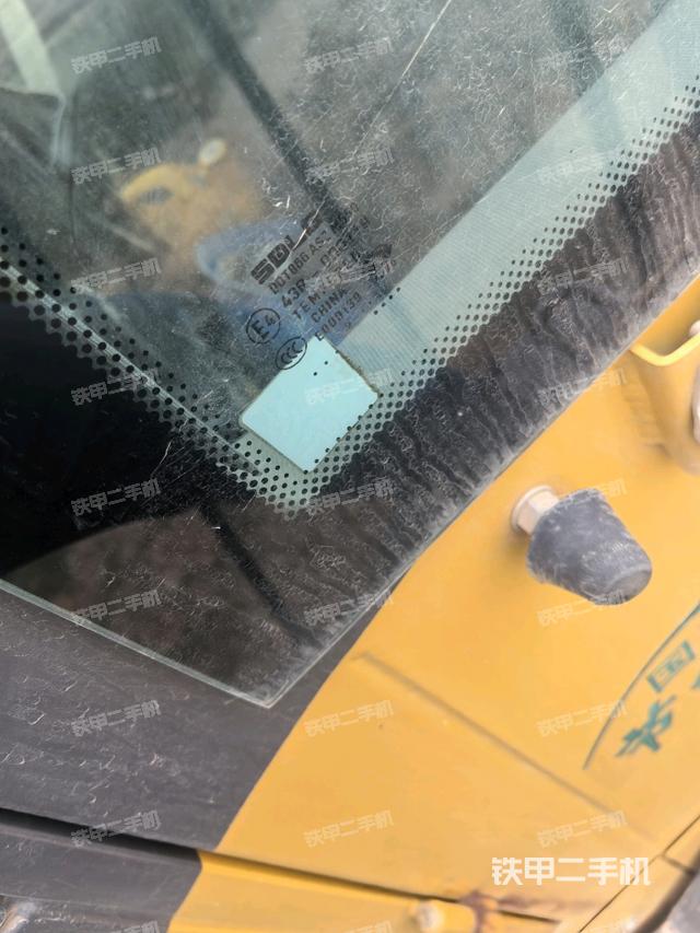 前擋風(fēng)玻璃標(biāo) （駕駛室部分）