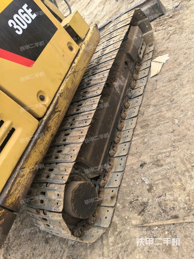 右導(dǎo)向輪（行走機(jī)構(gòu)）