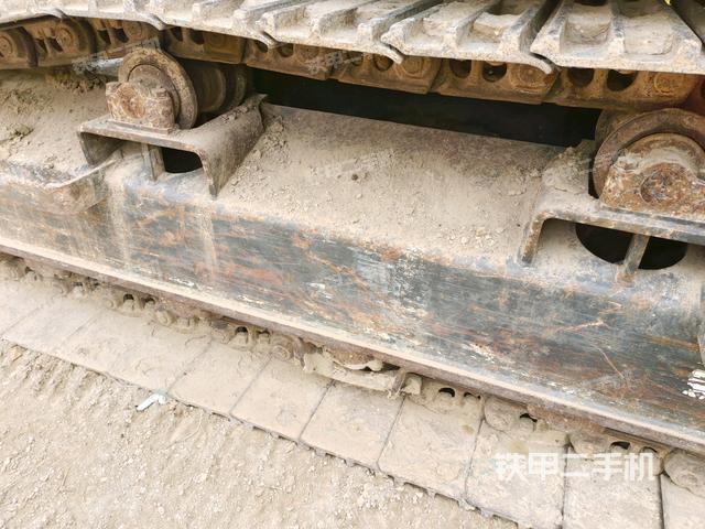 左導(dǎo)向輪（行走機(jī)構(gòu)）