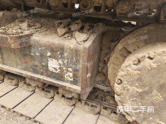 左驅(qū)動(dòng)輪（行走機(jī)構(gòu)）