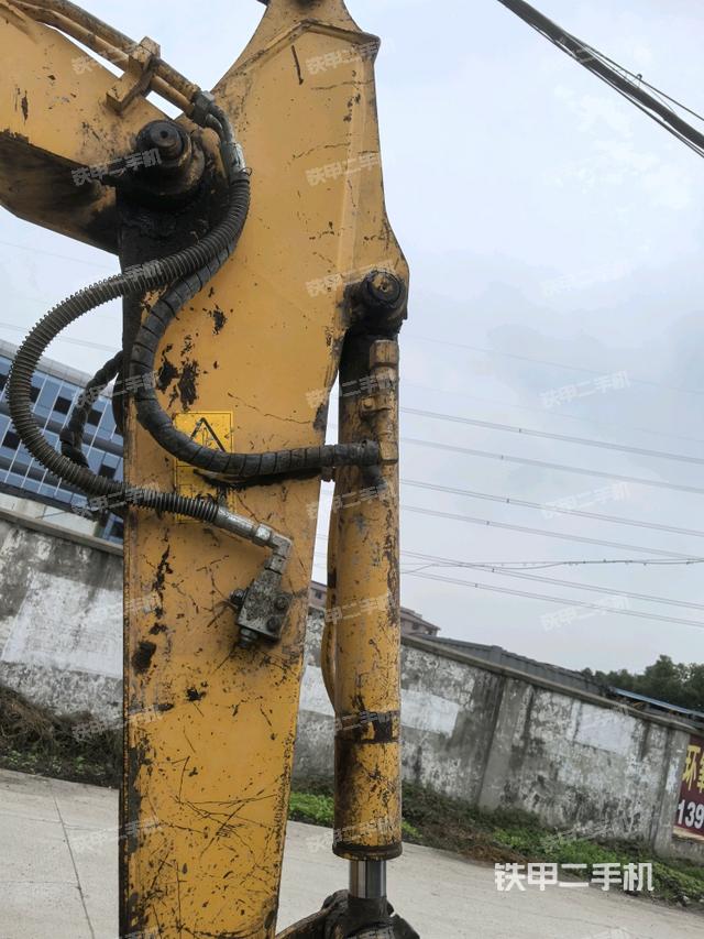 小臂整體左后（工作和回轉(zhuǎn)裝置）