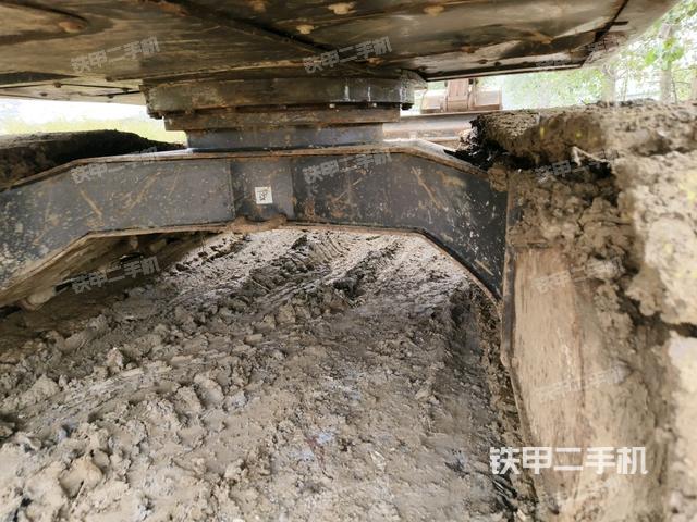 左侧行走马达盖板（行走机构）