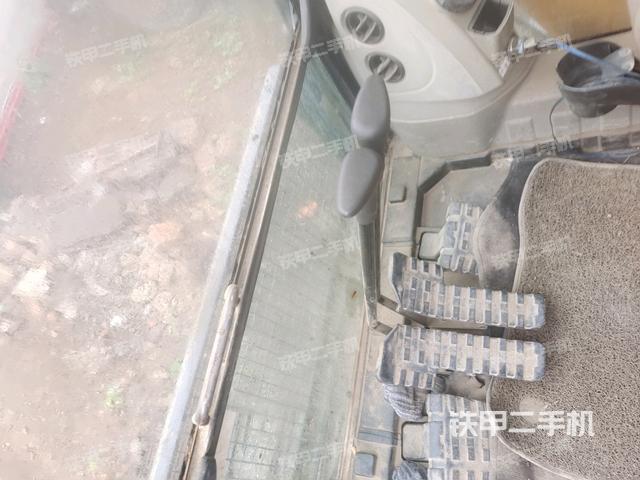 駕駛室正側(cè)（駕駛室部分）