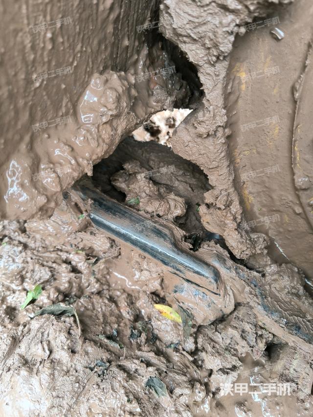 右侧行走马达盖板（行走机构）