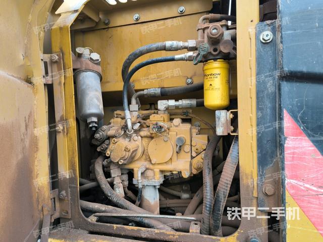 液压泵室（大件舱室）