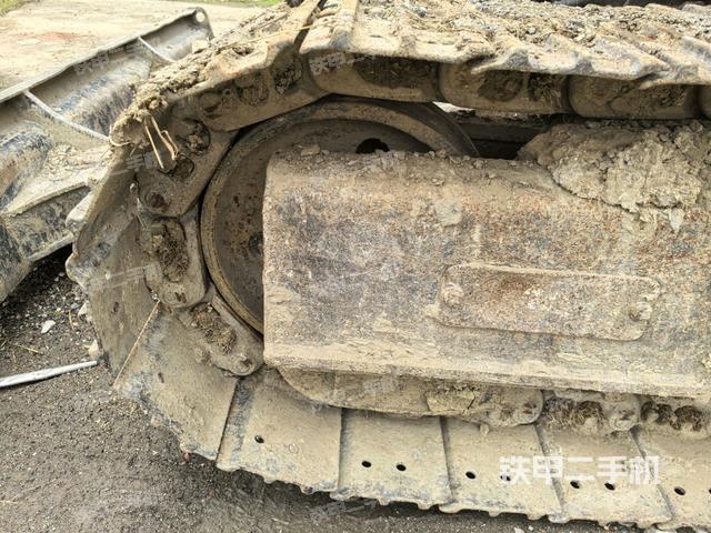 右導(dǎo)向輪（行走機(jī)構(gòu)）