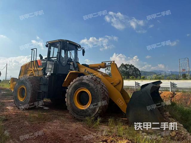 駕駛室操作臺（整機外觀及大件）