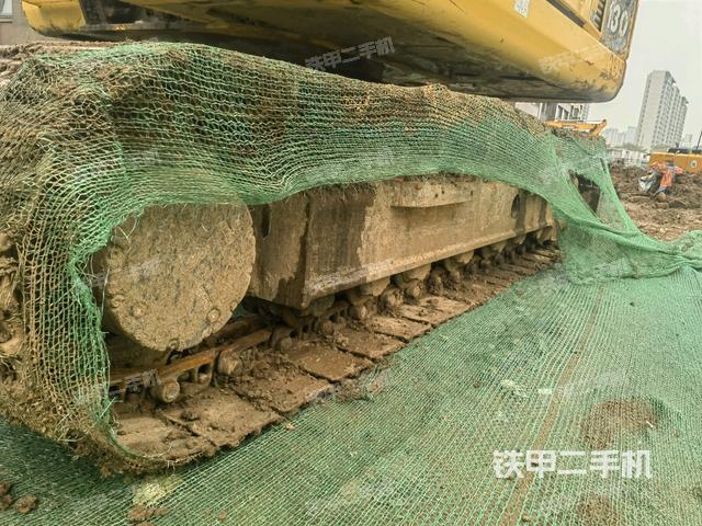 右側(cè)履帶整體(行走機(jī)構(gòu)) 右側(cè)履帶整體(行走機(jī)構(gòu))