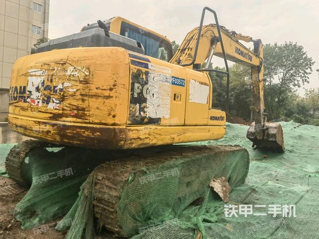 右后45(整機(jī)外觀) 右后45(整機(jī)外觀)