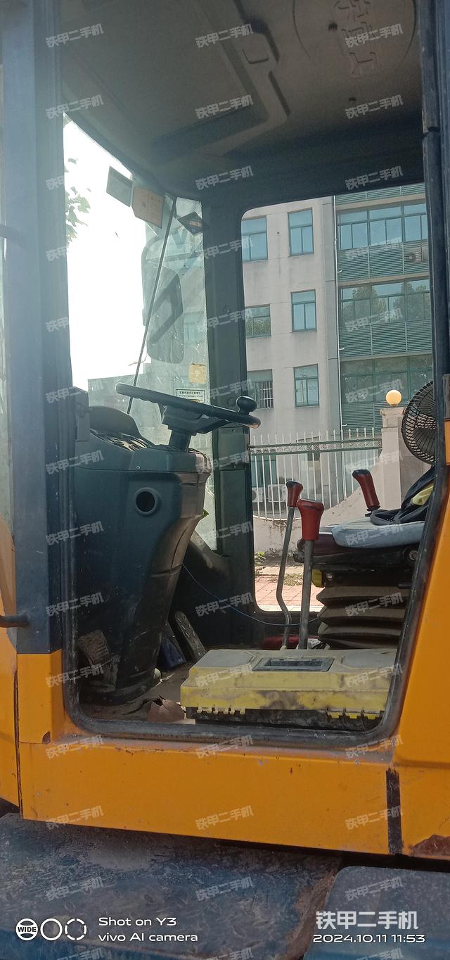 駕駛室工作臺（整機外觀及大件）