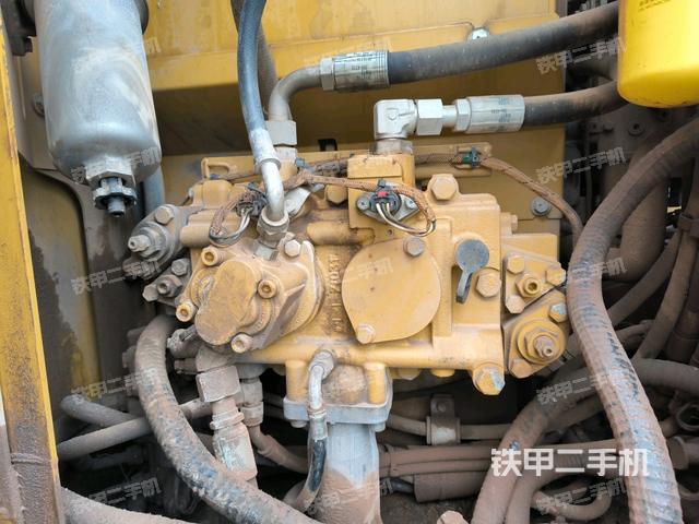 液压泵斜45 左（大件舱室）