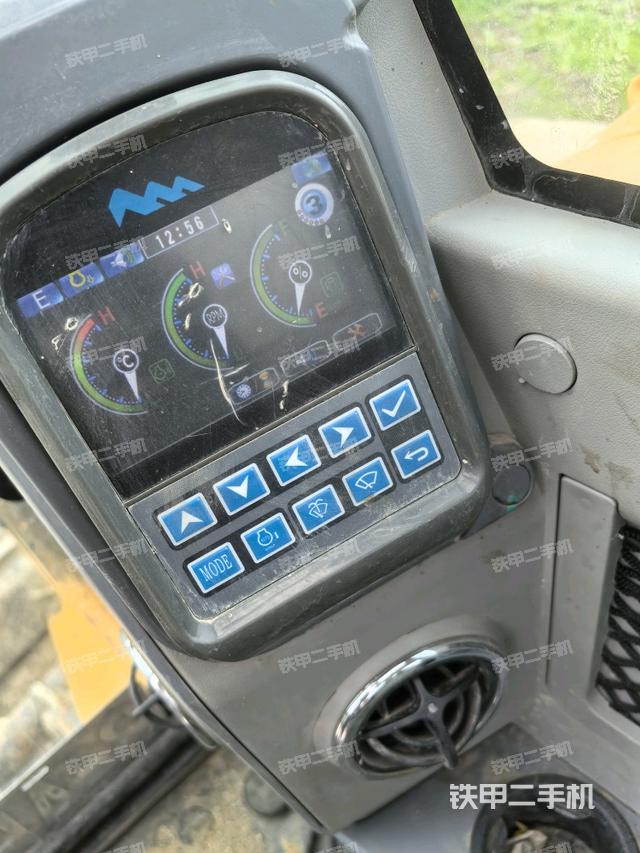 顯示屏?（駕駛室部分）