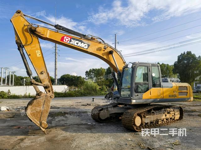 徐工XE205DA挖掘機(jī)