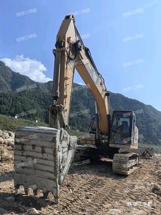 卡特彼勒新一代CAT?323 液壓挖掘機(jī)