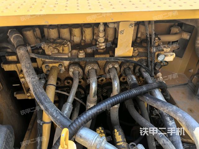 分配閥（上車部件）