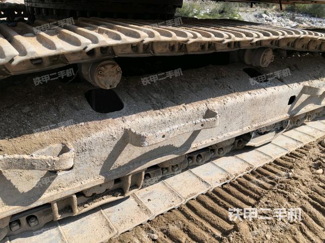 右側(cè)履帶整體（行走機構(gòu)）