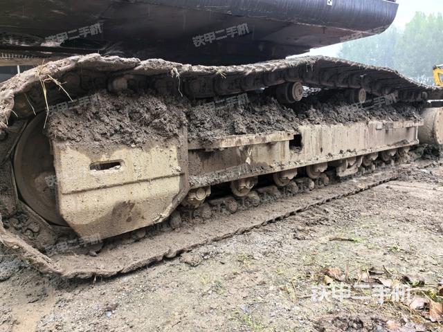 單側(cè)履帶整體（整機(jī)外觀）